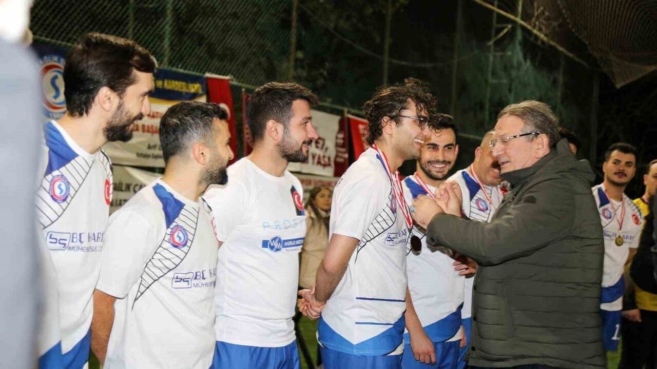 Antalya Sağlıkspor, 24. 'Sağlık için Sahadayız' Turnuvası'nın Şampiyonu