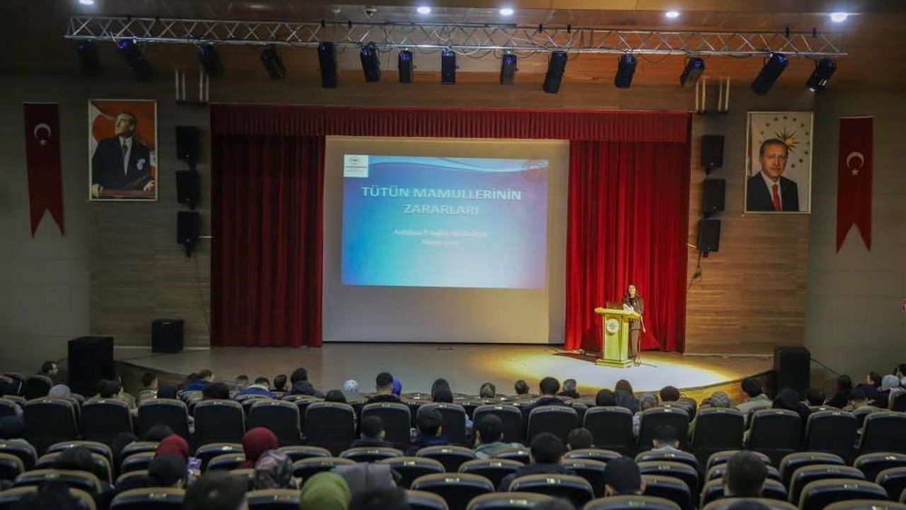 Ardahan'da Bağımlılıkla Mücadele Konferansı