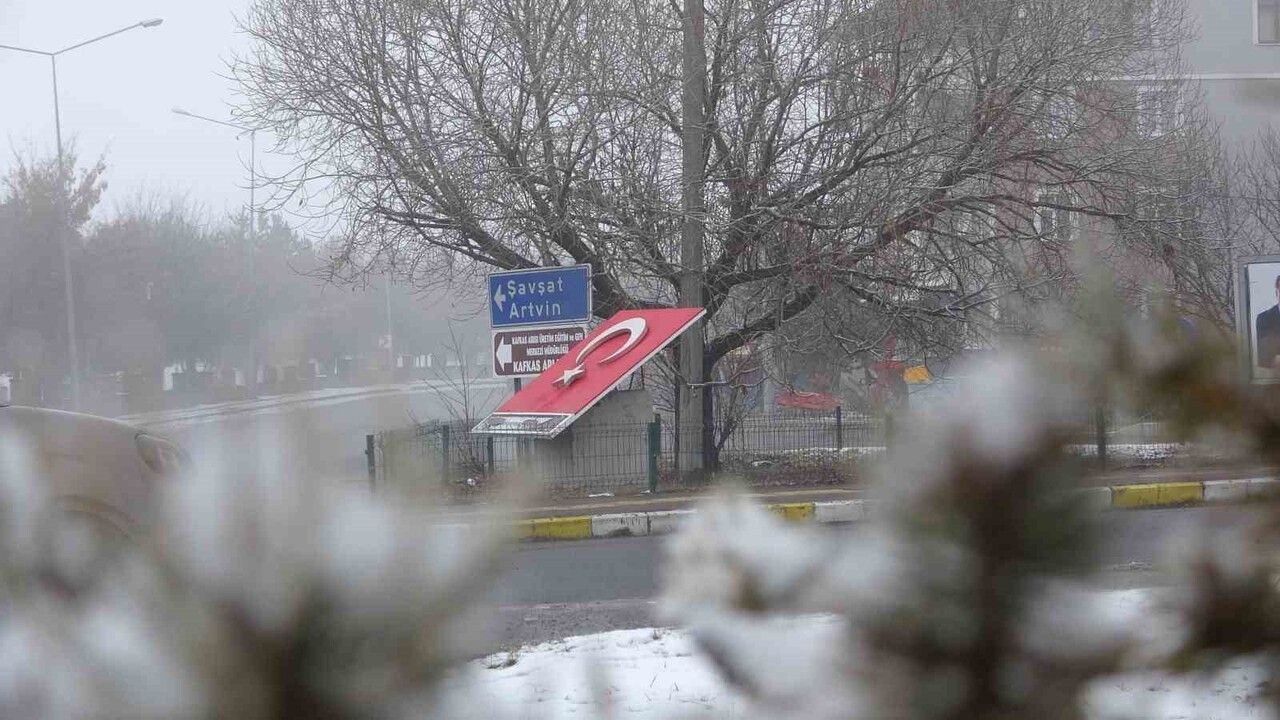 Ardahan’da Eksi 15 Derece: Buzlanma ve Don Tehlikesi