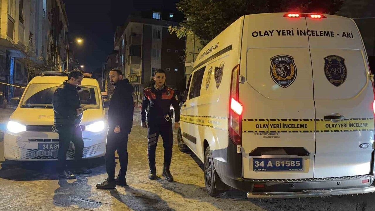 Arnavutköy'de Silahlı Saldırı: 1'i Çocuk, 2 Yaralı