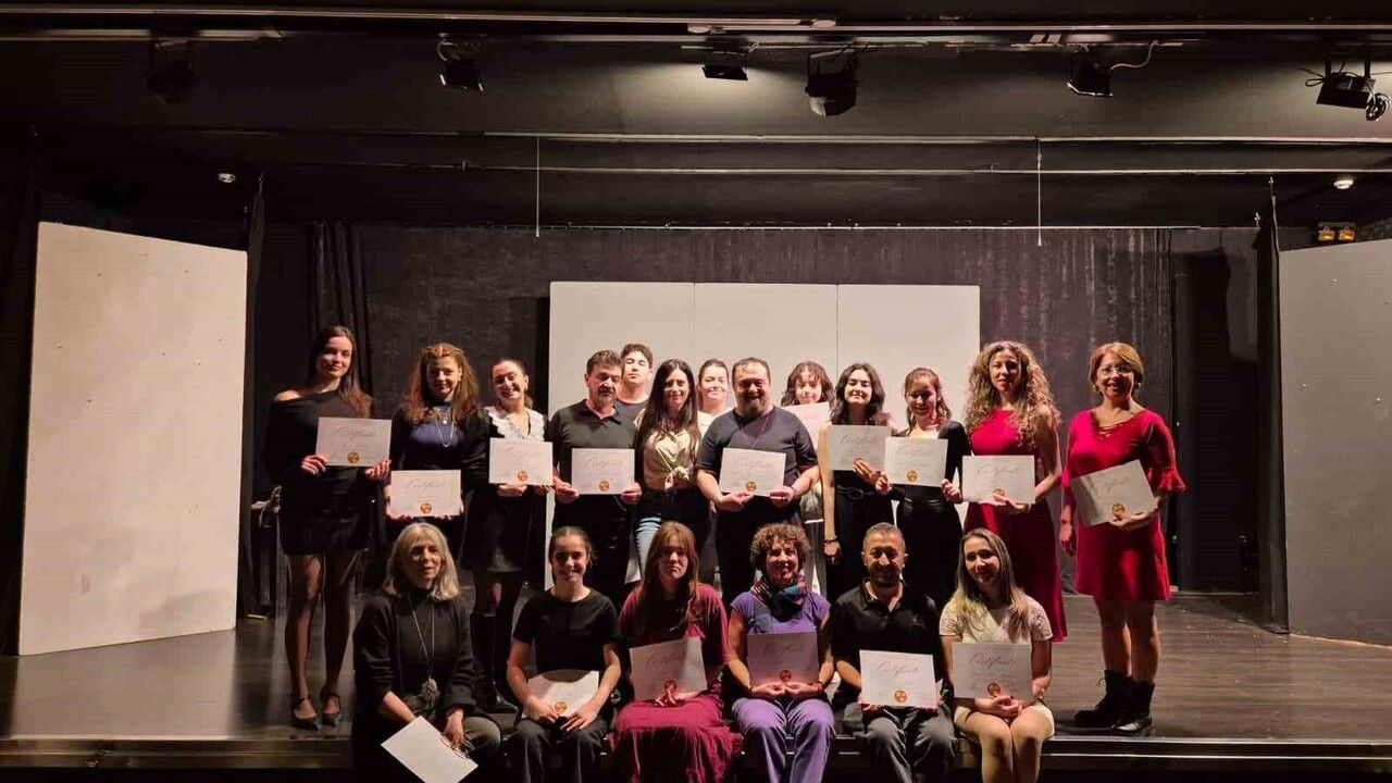 Art Bridge International Workshop İzmir'de başladı — Sofia Kapsourou liderliğinde