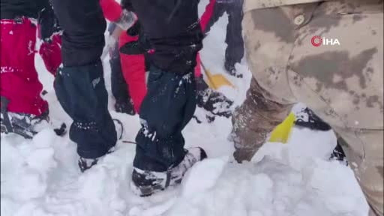 Artvin'de Çığ Faciası: Çobanın Kimliği Belirlendi