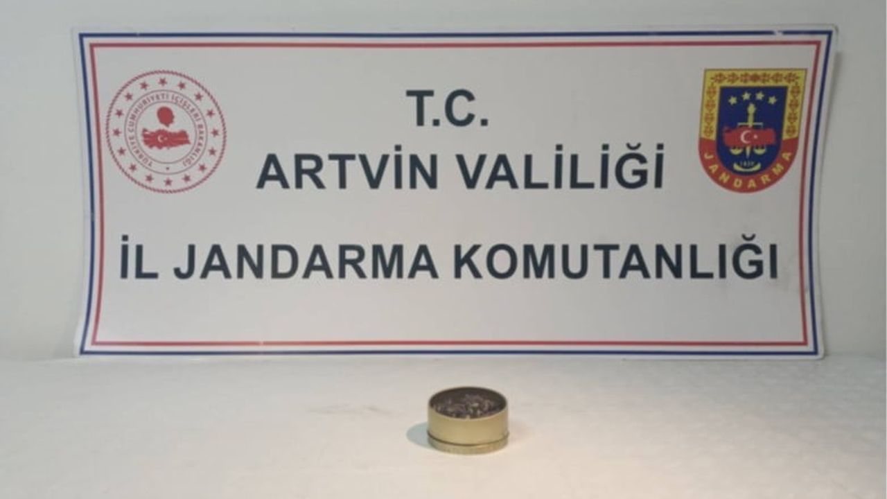 Artvin'de Yayla Çayı Çiçeği Kaçakçılığına Jandarma Engeli