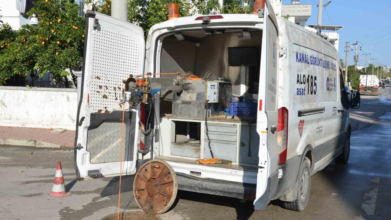 ASAT'tan 80 Milyon TL'lik Kanalizasyon Temizliği ve Kapak Düzenlemesi