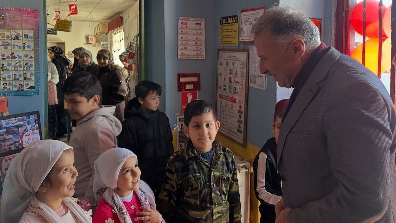 Aslanapa Adaköy İlkokulu'nda Yerli Malı Haftası Coşkusu