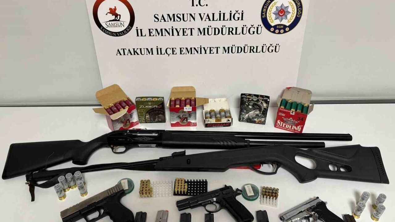 Atakum’da ruhsatsız silah ve mühimmat ele geçirildi