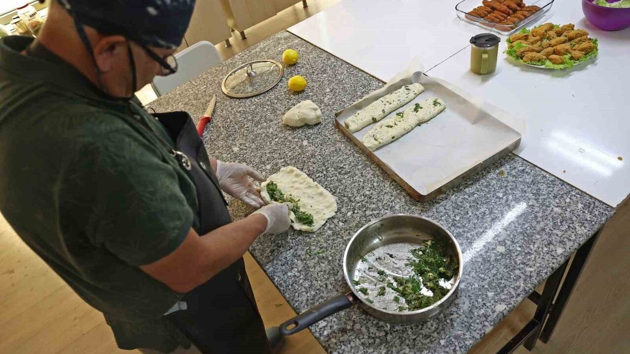 ATASEM'de 'Glütensiz Mutfak Eğitimi' Çölyaklılara Uygulamalı Destek