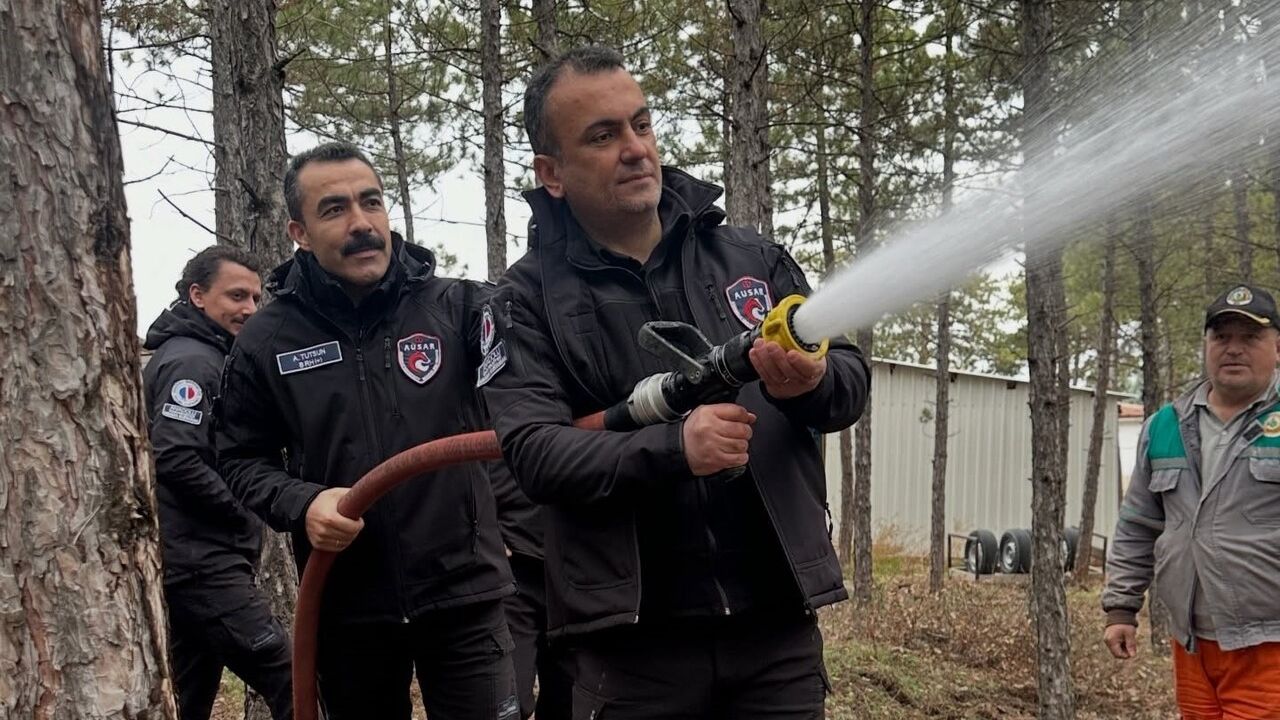 AUSAR, Eskişehir'de Orman Yangınlarıyla Mücadele Gönüllüsü Unvanı Kazandı