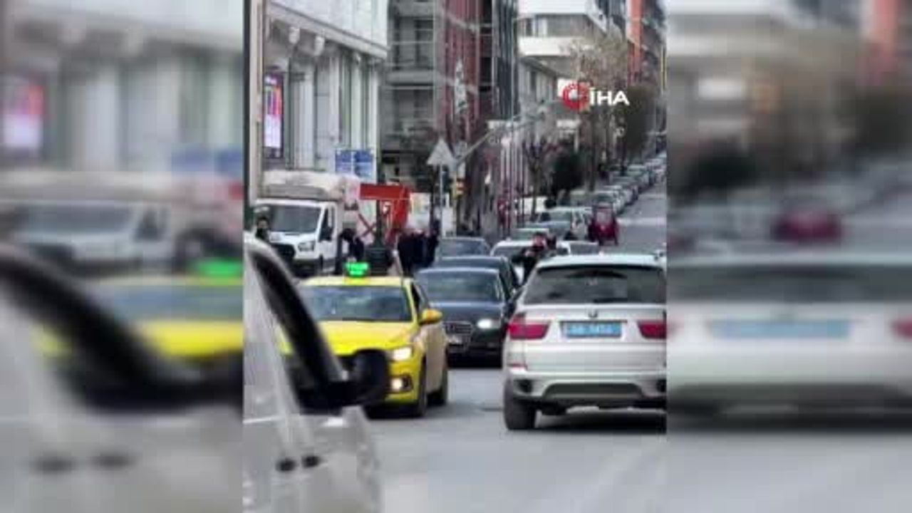 Avcılar'da Yol Verme Tartışması Kavgaya Dönüştü
