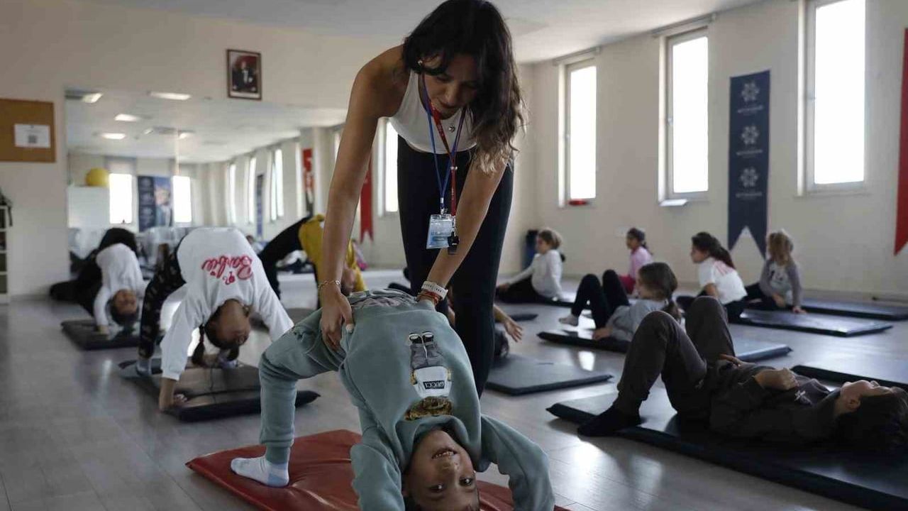 Aydın Büyükşehir'de Çocuklara Ücretsiz Jimnastik Eğitimi Devam Ediyor