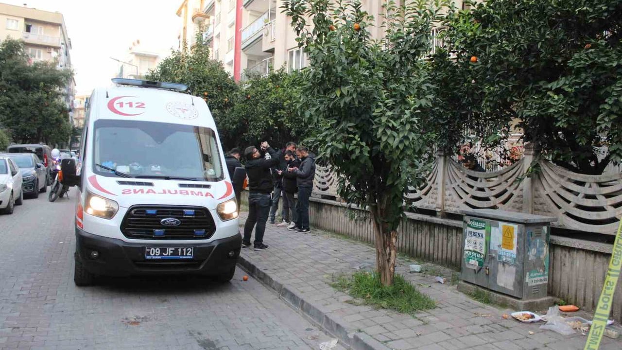 Aydın'da çatından düşen genç hayatını kaybetti