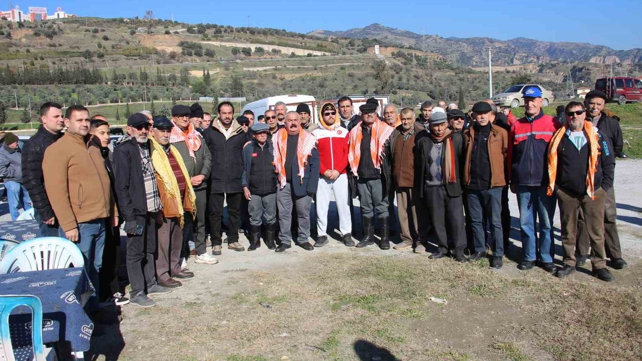 Aydın'da Deveciler Toplandı: Şap Gerekçesiyle Ertelenen Deve Güreşleri İçin Çağrı