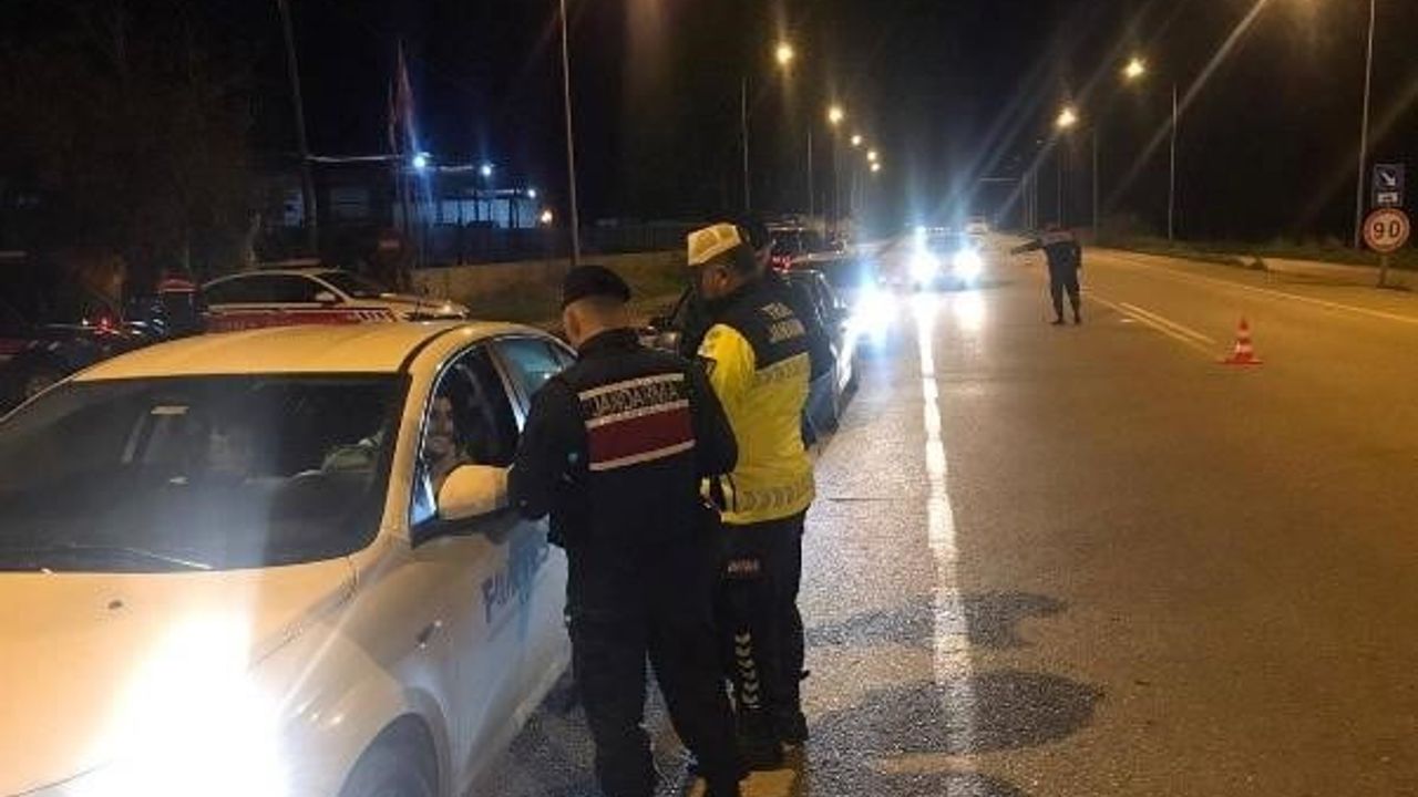 Aydın'da Trafik Denetimi: 9 Araç ve 8 Sürücü Trafikten Men Edildi