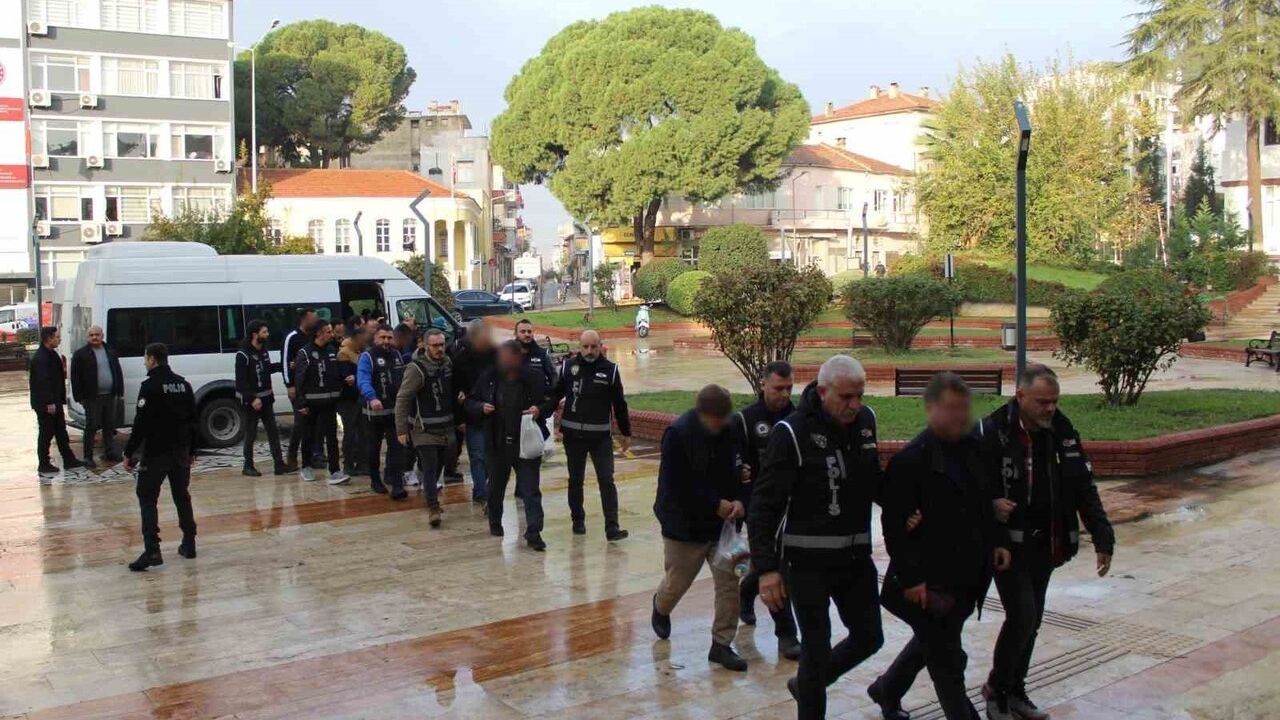 Aydın'da Yaklaşık 800 Kişinin Emekliliği İptal Edildi: Joker Çetesi Soruşturması