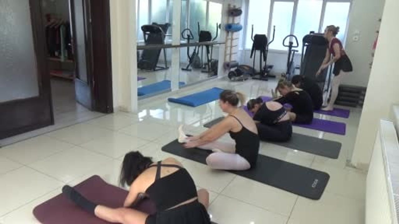 Aydın'da Yetişkin Bale Hikâyesi: 55 ve 47 Yaşında İki Kadının Hayali