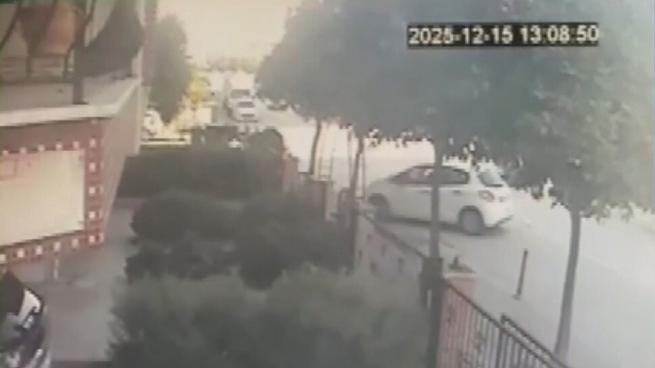 Aydın Efeler'de Motosiklet-Otomobil Çarpışması: 1 Yaralı