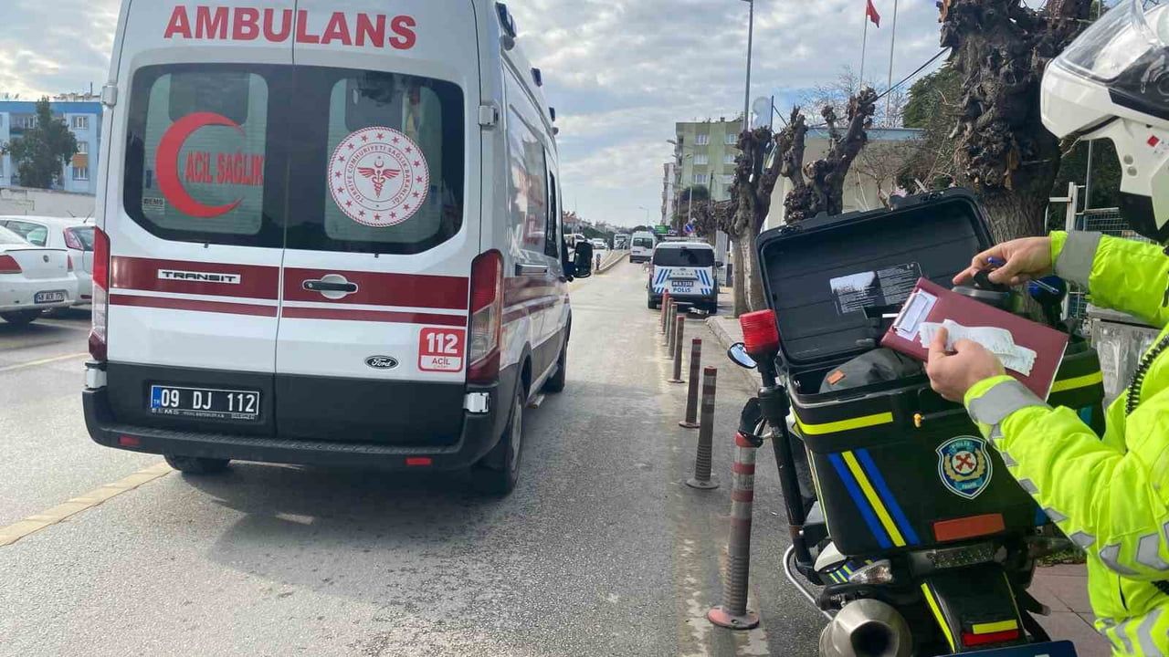 Aydın Efeler'de Trafik Kazası: Minibüs Otomobile Çarptı — 1 Yaralı