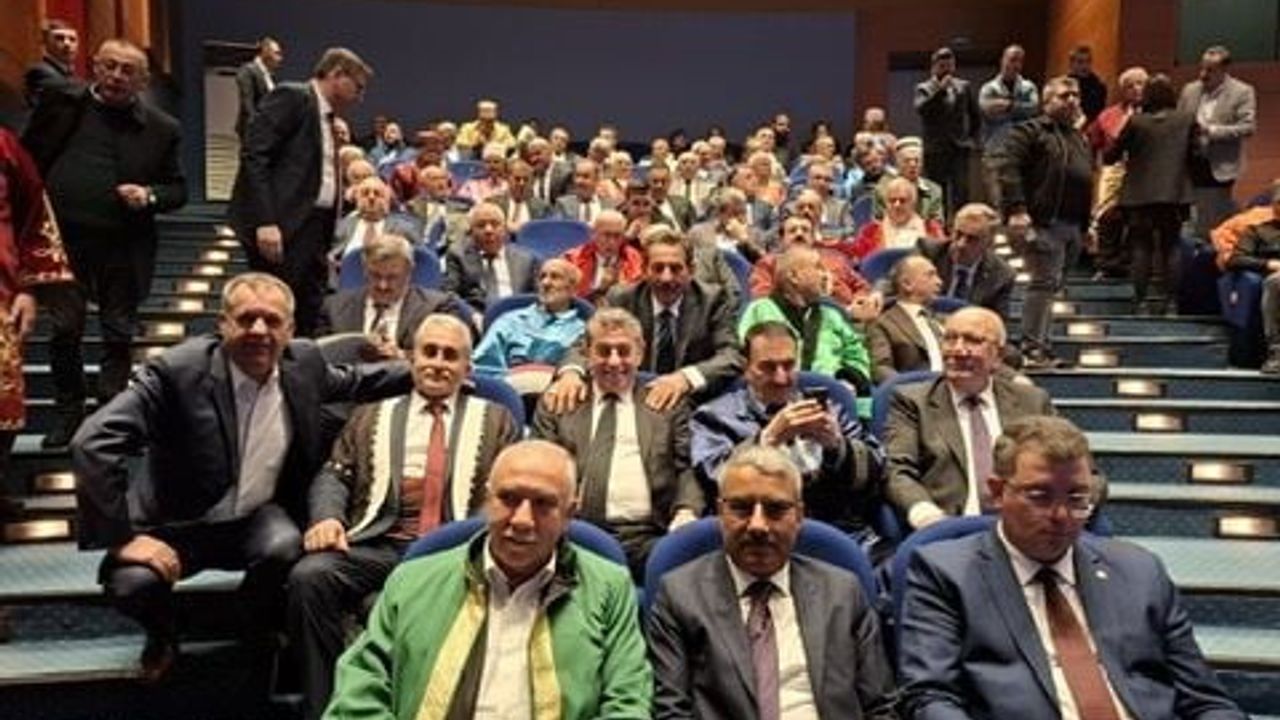 Aydın'ın 2025 Ahisi İsmail Gülter'e Ahi Esnaf Beratı