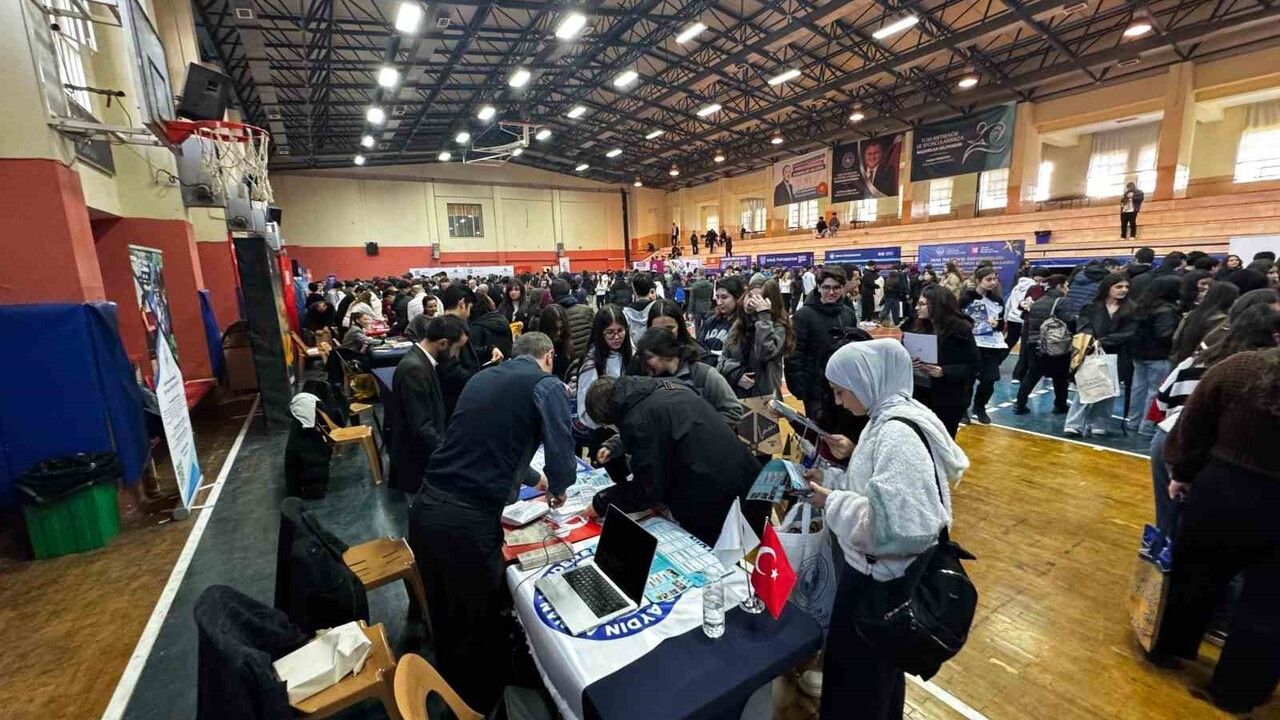 Aydın Yükseköğretim Tanıtım Günleri Başladı: 20 Üniversite Öğrencilerle Buluştu