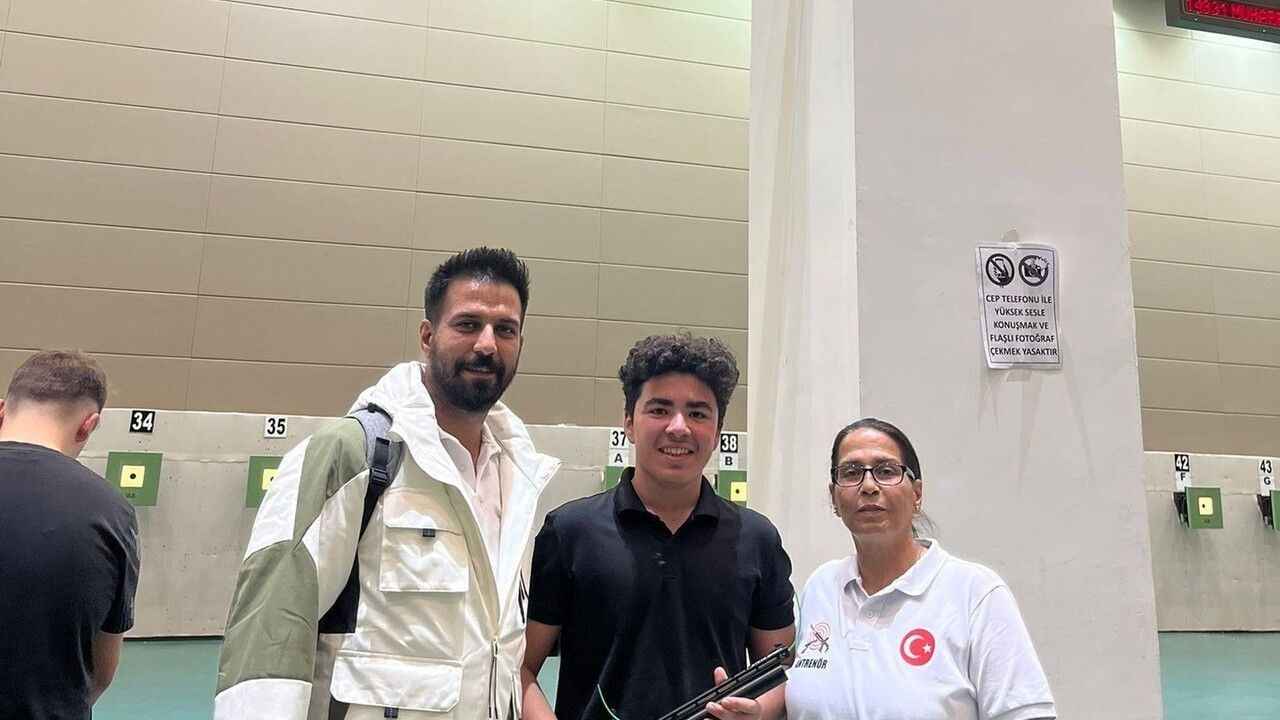 Aydınlı Ahmet Oğuz Sayar U16 Tabanca Türkiye Şampiyonu