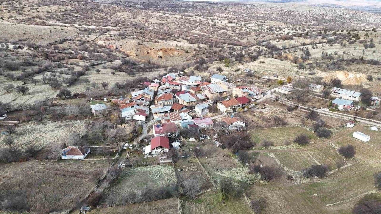 Bademli Köyü'nde 20 Yıllık İçme Suyu Sorunu Çözüldü