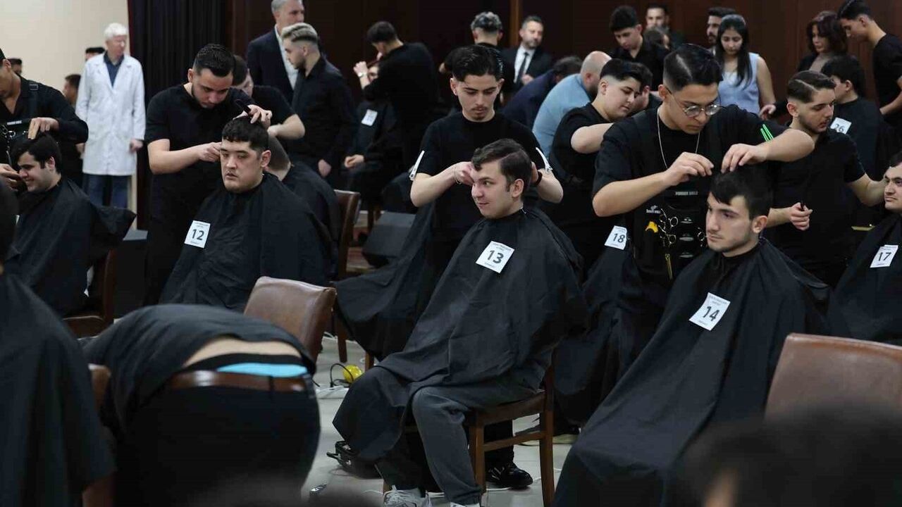 Bağcılar'da En İyi Kuaförler Engelliler İçin Yarıştı