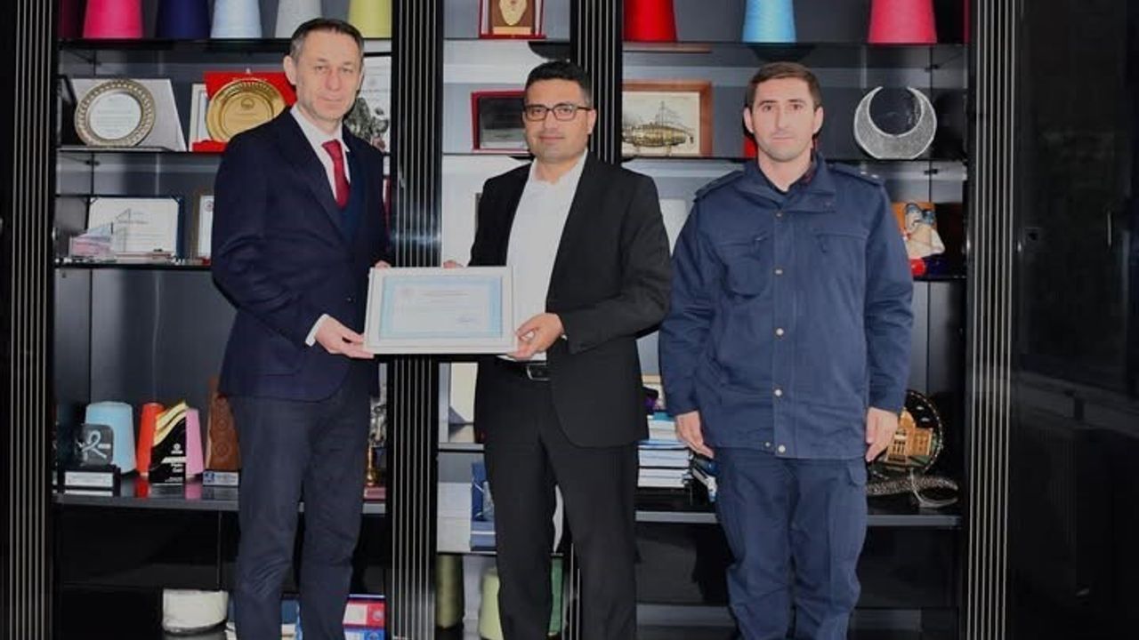 Bahadır Aksoy'tan Alaplı Jandarma Komutanlığı'na Araç Bağışı