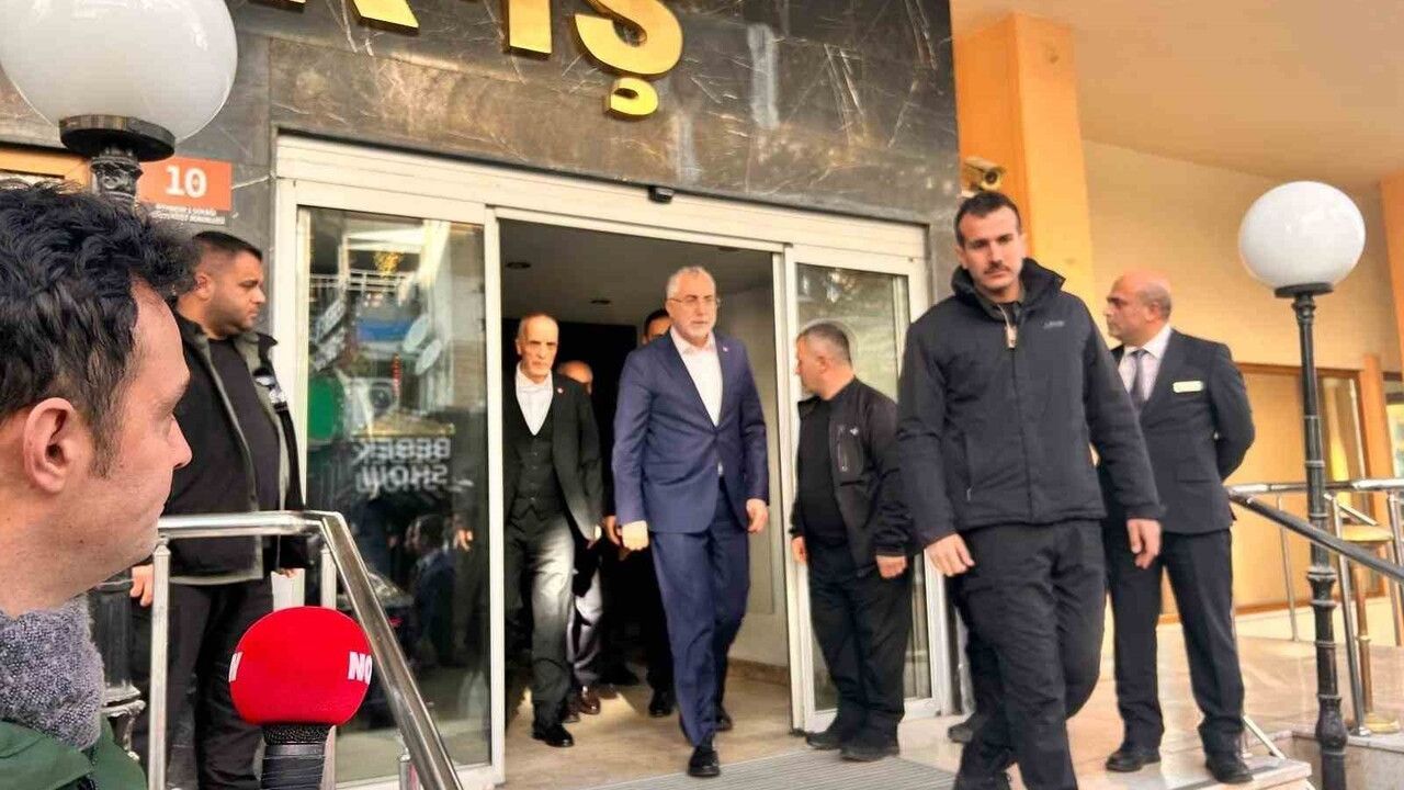 Bakan Işıkhan: TÜRK-İŞ Komisyona Katılmama Gerekçelerini Yeniledi