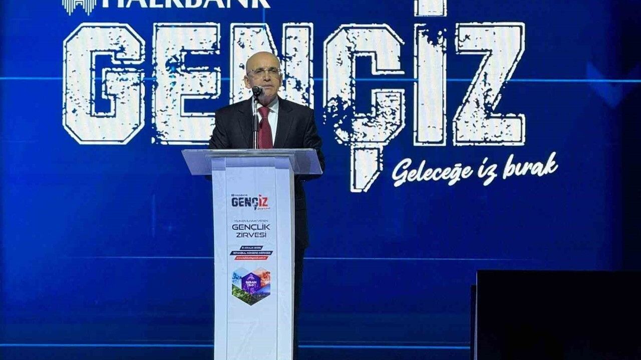 Bakan Şimşek: Enflasyon düşüyor, hedef gelecek sen…