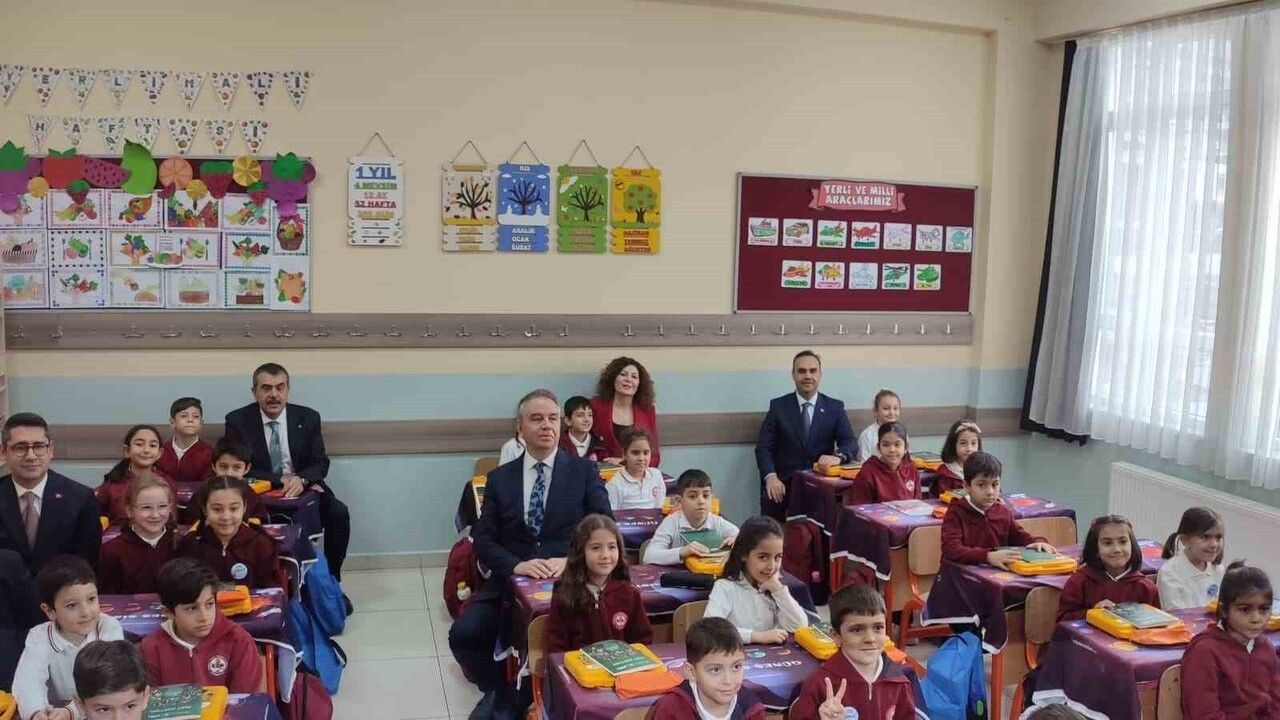 Bakan Tekin: Maarif Modeliyle Gurur Duyan Nesil Hedefi — Tutum, Yatırım ve Türk Malları Sergisi