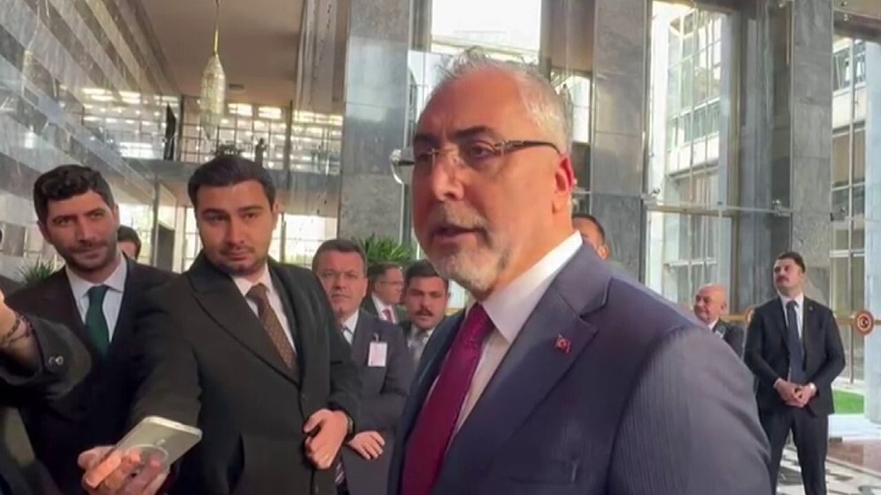 Bakan Vedat Işıkhan: Asgari Ücrette Rakam Konuşmak İçin Henüz Erken