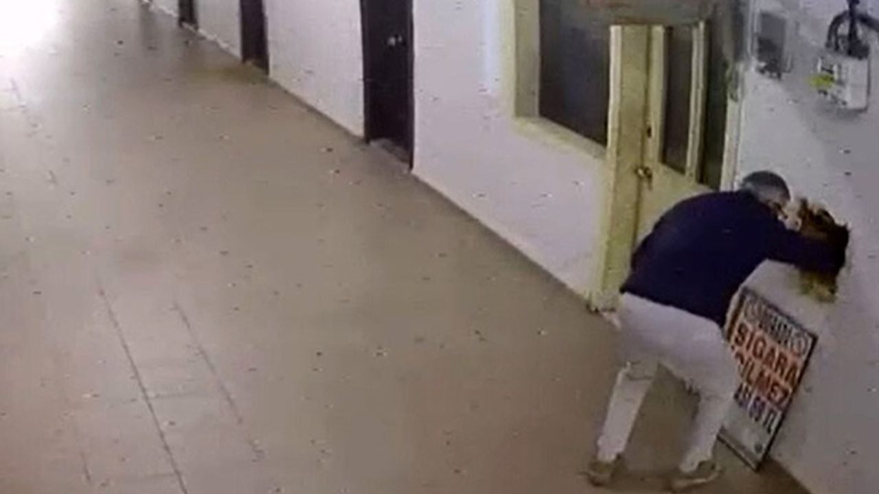 Bakırköy'de 40 Bin Dolarlık Saat Hırsızlığı Kamerada