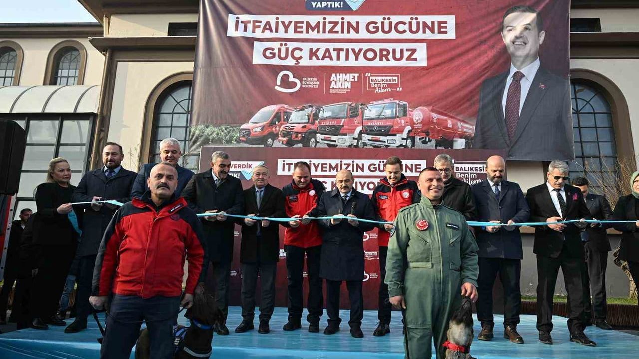Balıkesir İtfaiyesi Gücüne Güç Katıyor — 7 Yeni Araç Hizmete Alındı