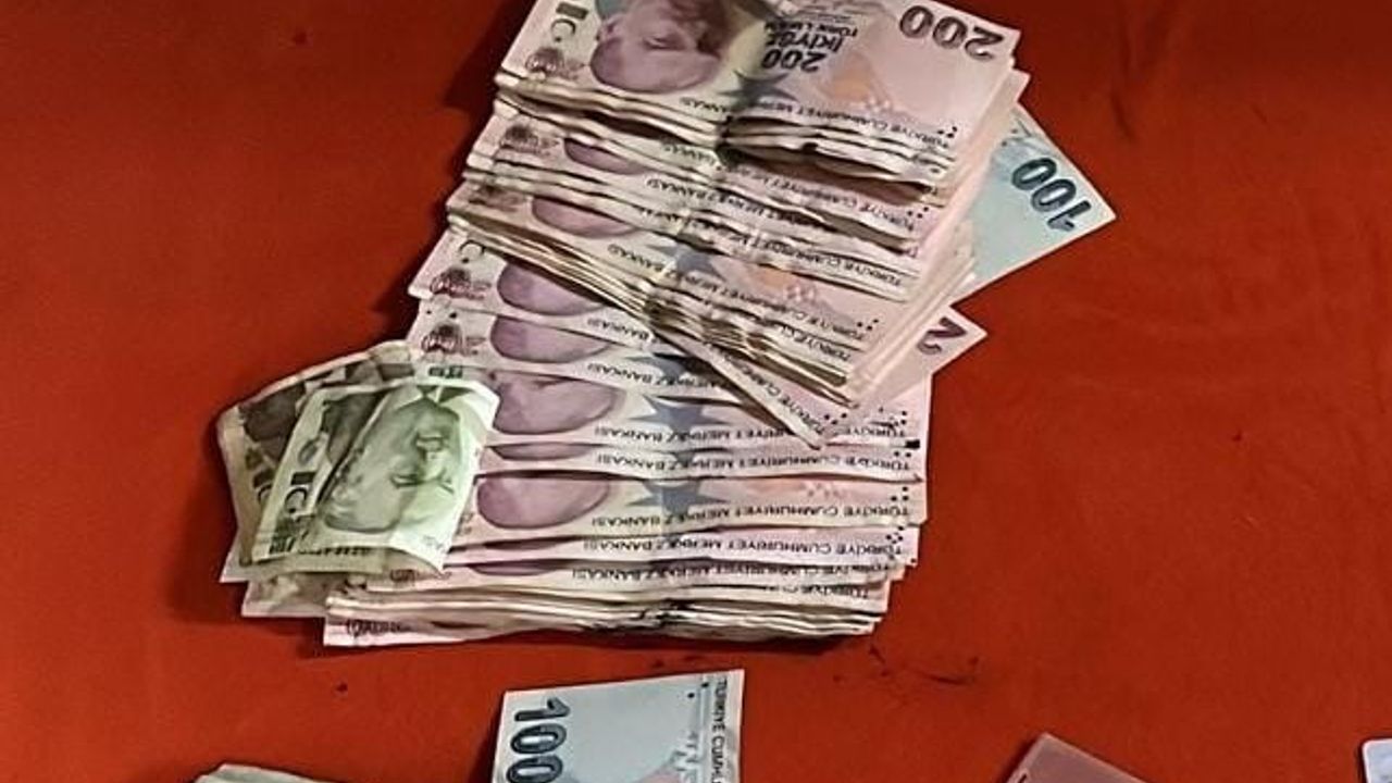 Bartın'da Kumar Baskını: 24 bin 825 TL Ele Geçirildi, 11 Kişi İşlemde