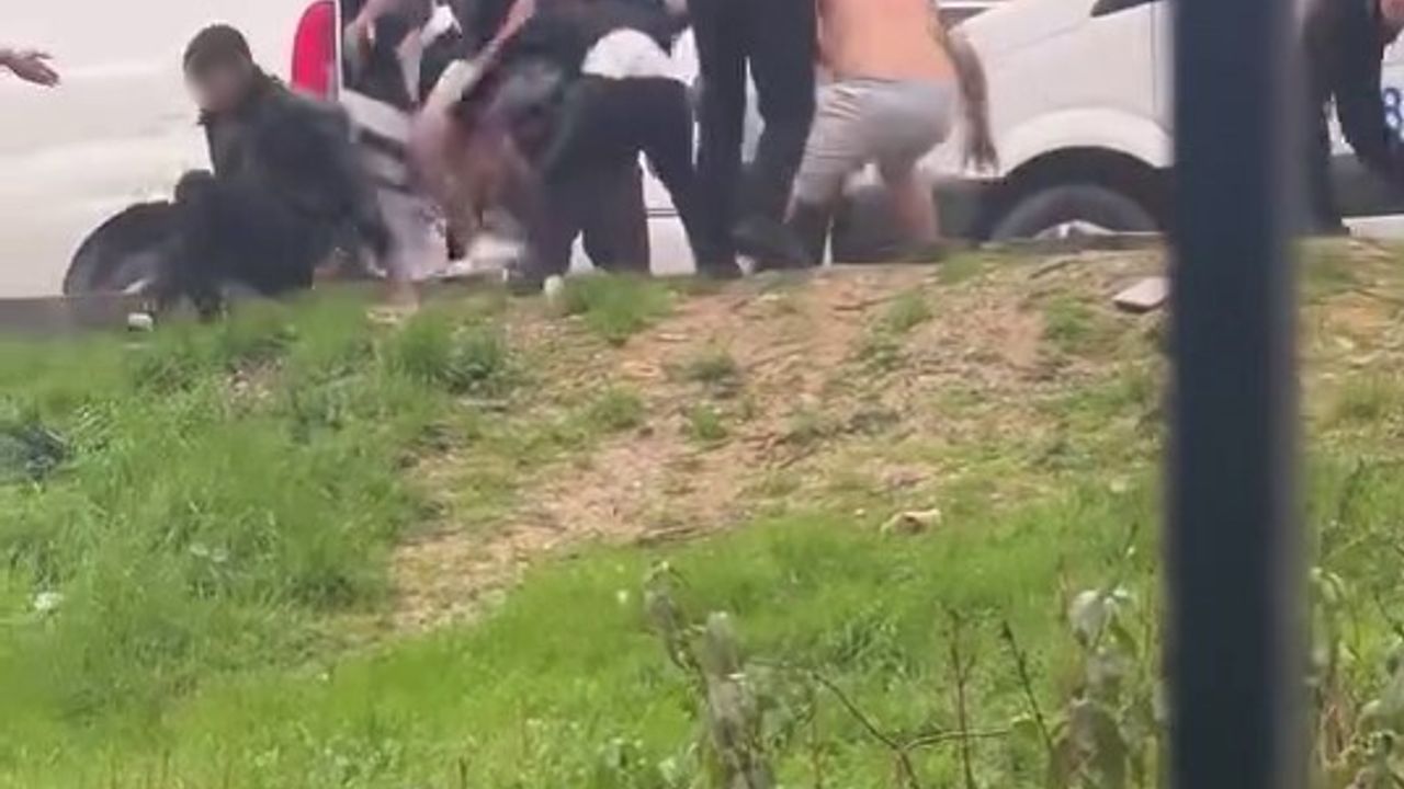 Başakşehir'de Kardeş Kavgası: Sopa, Kemer ve Bıçakla Yaralanma — 12 Gözaltı