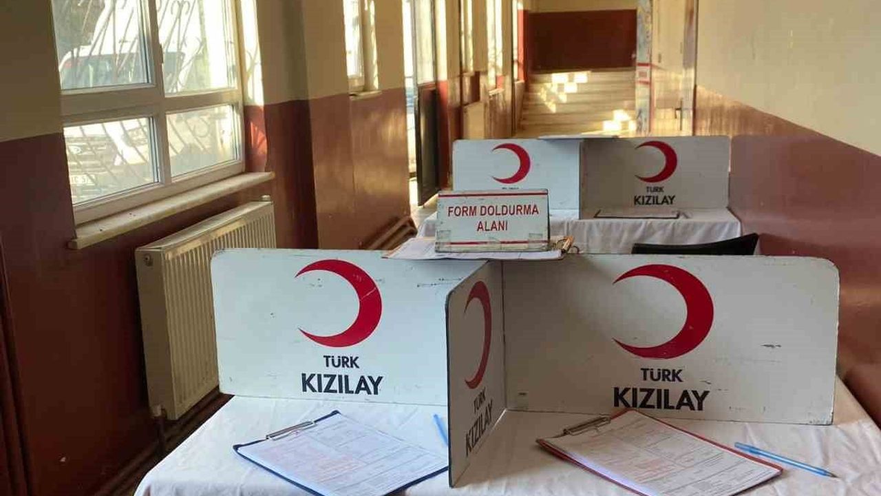 Başçayır İlkokulu'nda Kızılay Kan Bağışı Etkinliği