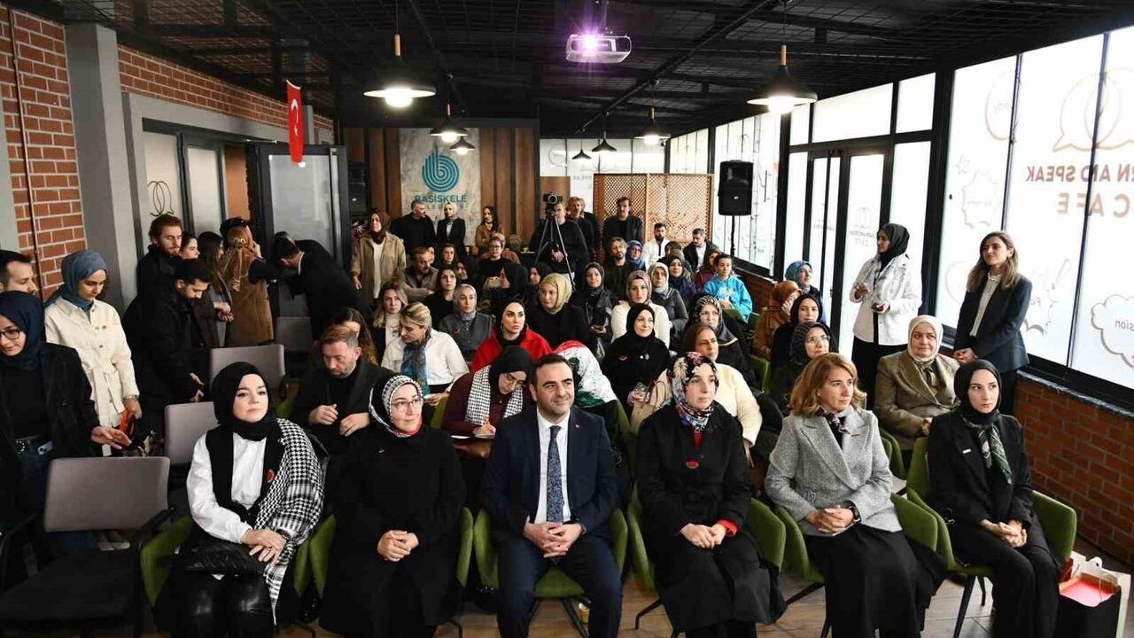 Başiskele'de 'Gönüllülük ve Gazze' Söyleşisi — Sumud Filosu ve KADEM