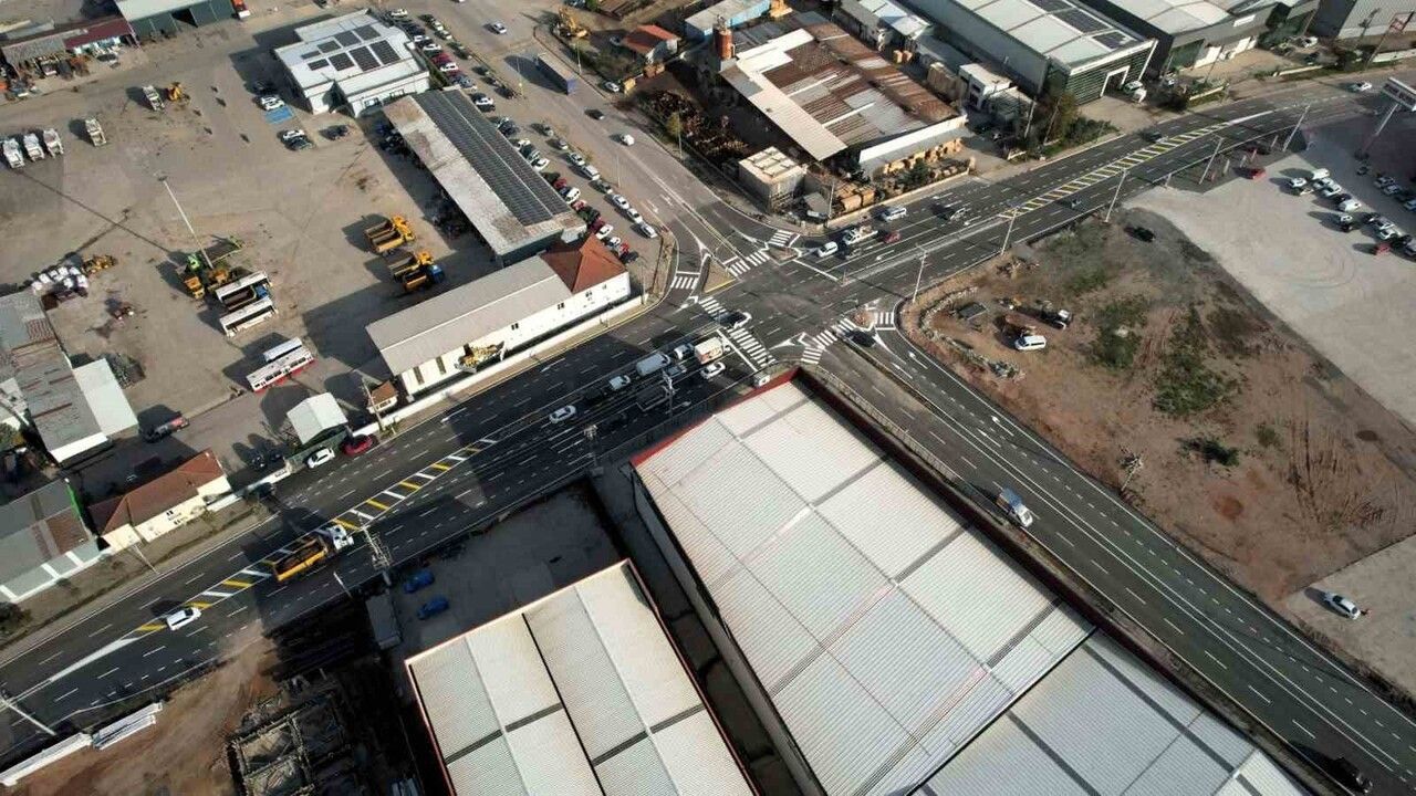 Başiskele Kullar’da Kavşak Düzenlemesi: Trafik Akışı Rahatlıyor