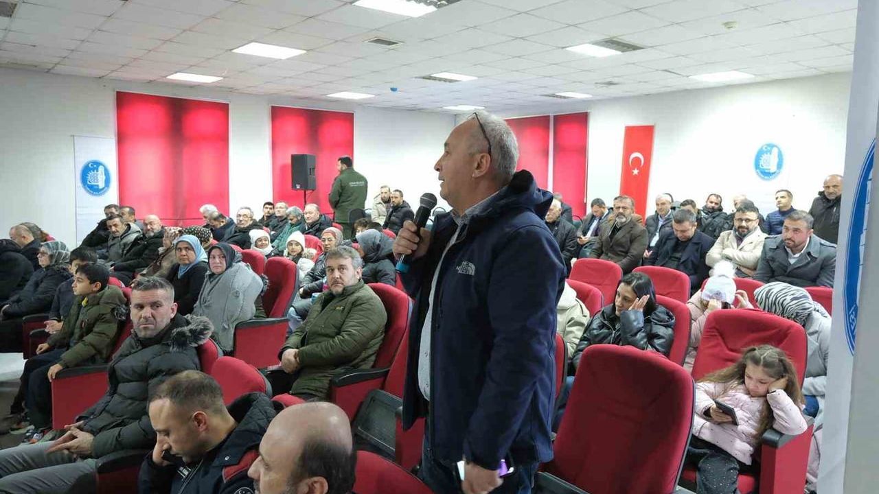 Başkan Aşgın Çöplü Mahallesi'nde Vatandaşların Taleplerini Dinledi