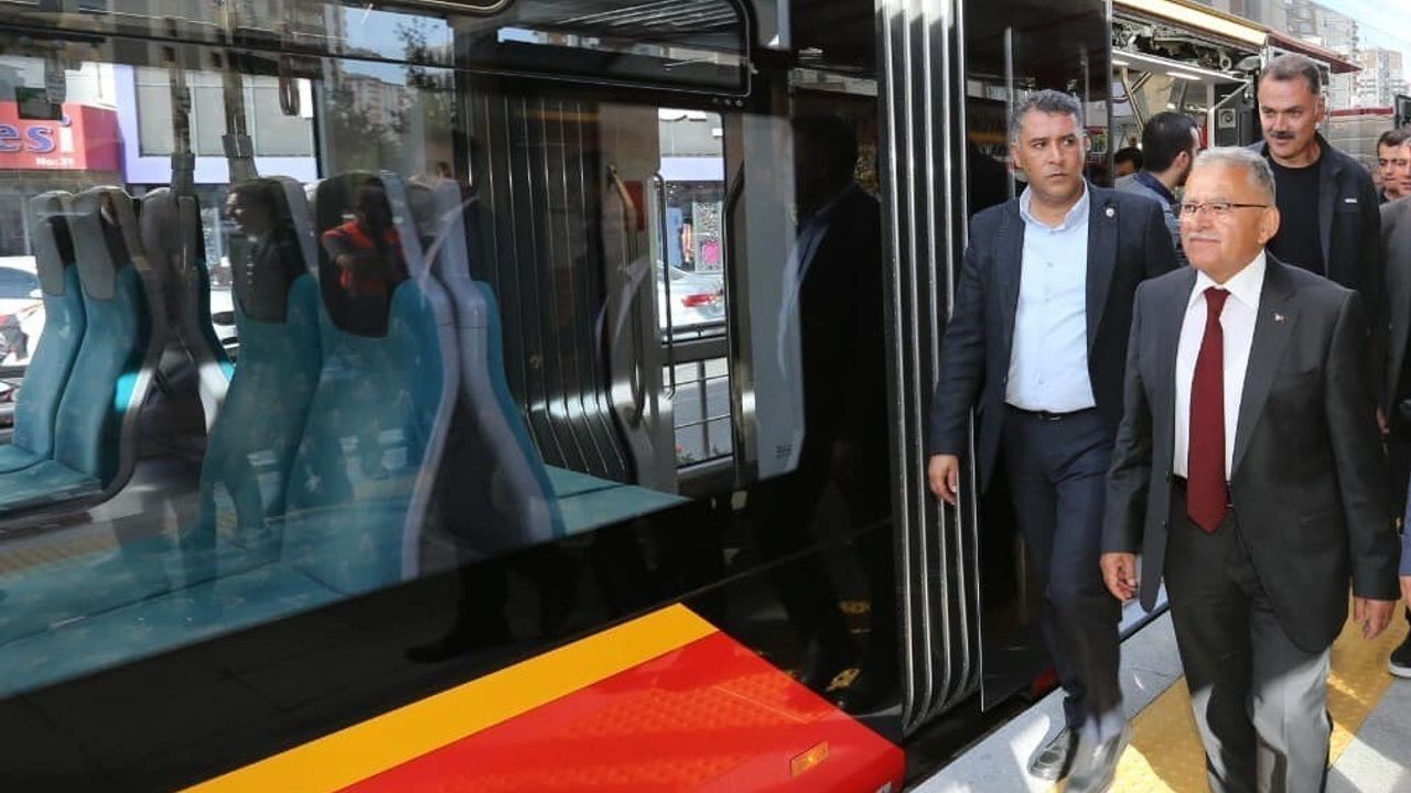 Başkan Büyükkılıç’tan Kayserispor’a Destek: 1 Yılda 90 Saat Ücretsiz Tramvay