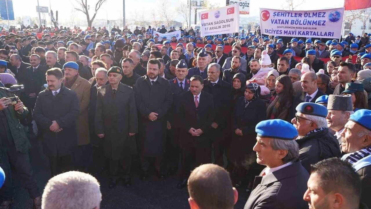 Başkan Okandan 17 Aralık Şehitlerini Dualarla Andı