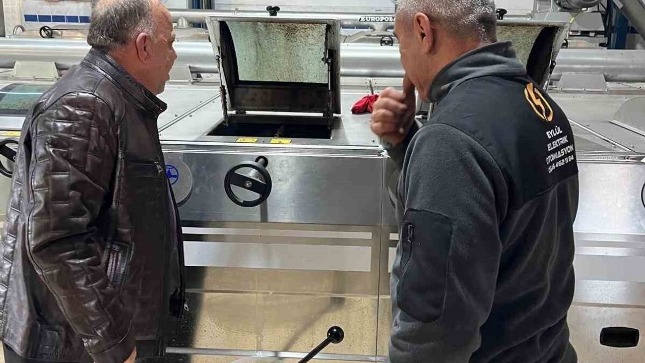 Başkan Özel, Zeytin Sezonunda Bozdoğan'da Üreticilerle Buluştu