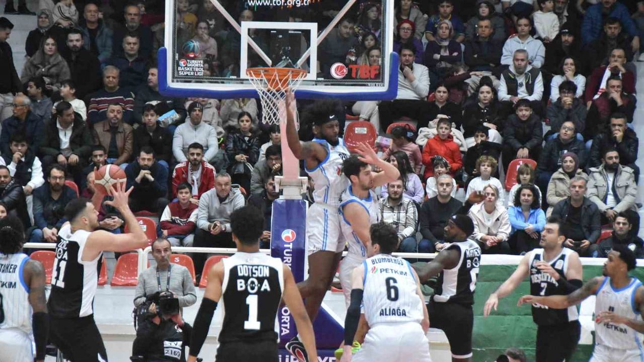 Basketbol Süper Ligi 13. Hafta: Beşiktaş, Aliağa Petkimspor'u 75-72 Yendi