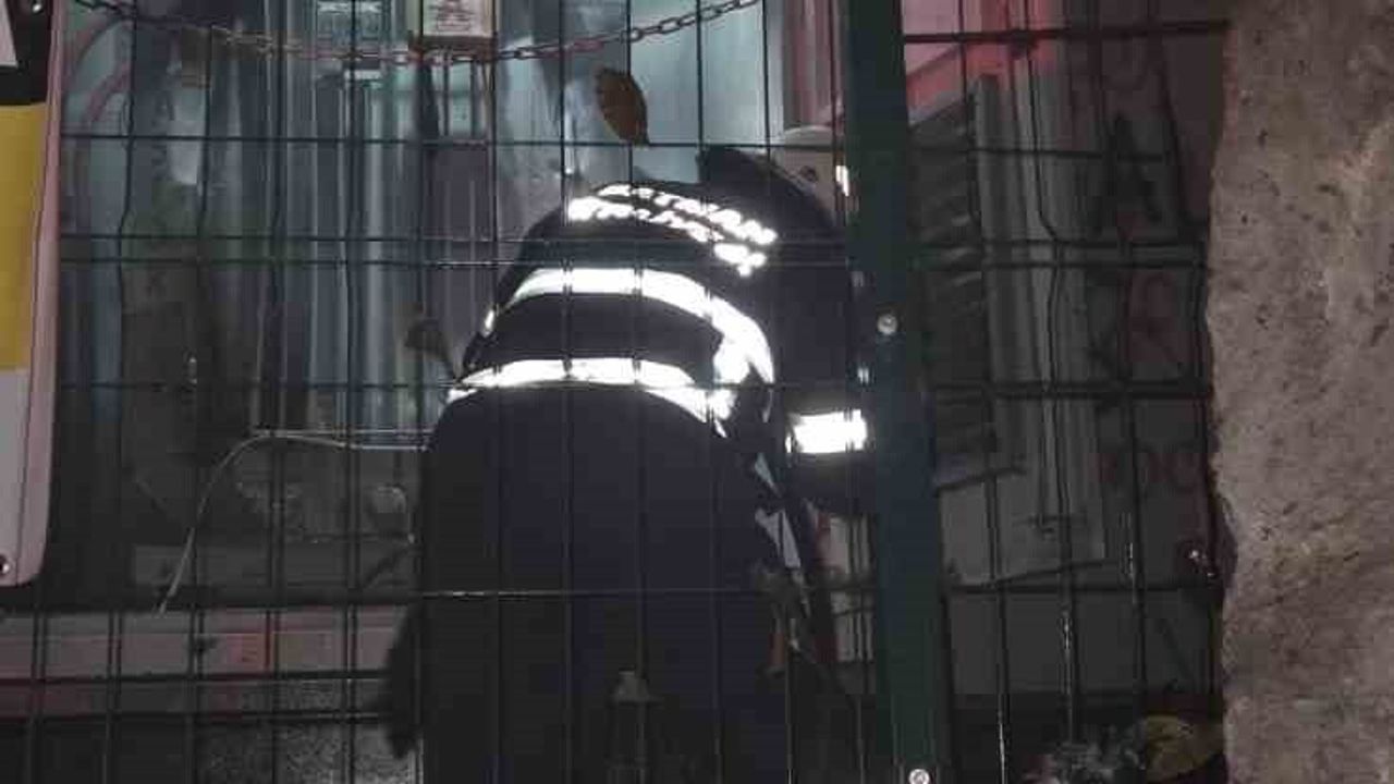 Batman Çamlıtepe'de Trafo Yangını Kontrol Altına Alındı