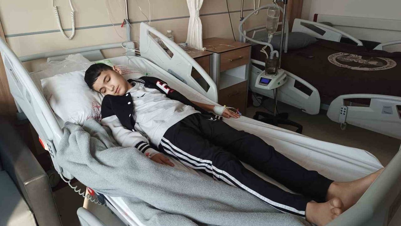 Batman'da 13 Yaşındaki Muhammed Eyüp 52 Gündür Şiddetli Öksürükle Mücadele Ediyor