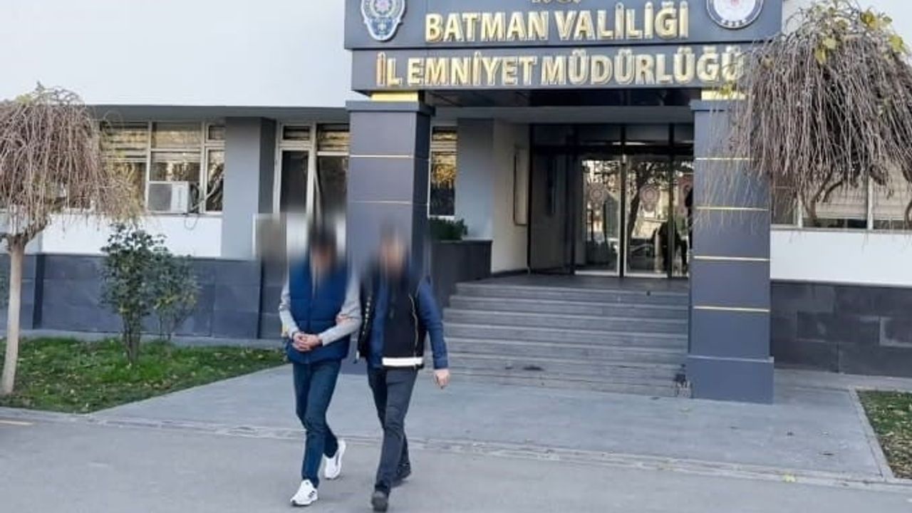 Batman'da Narkotik Operasyonu: Metamfetamin ve Ruhsatsız Tabanca Ele Geçirildi