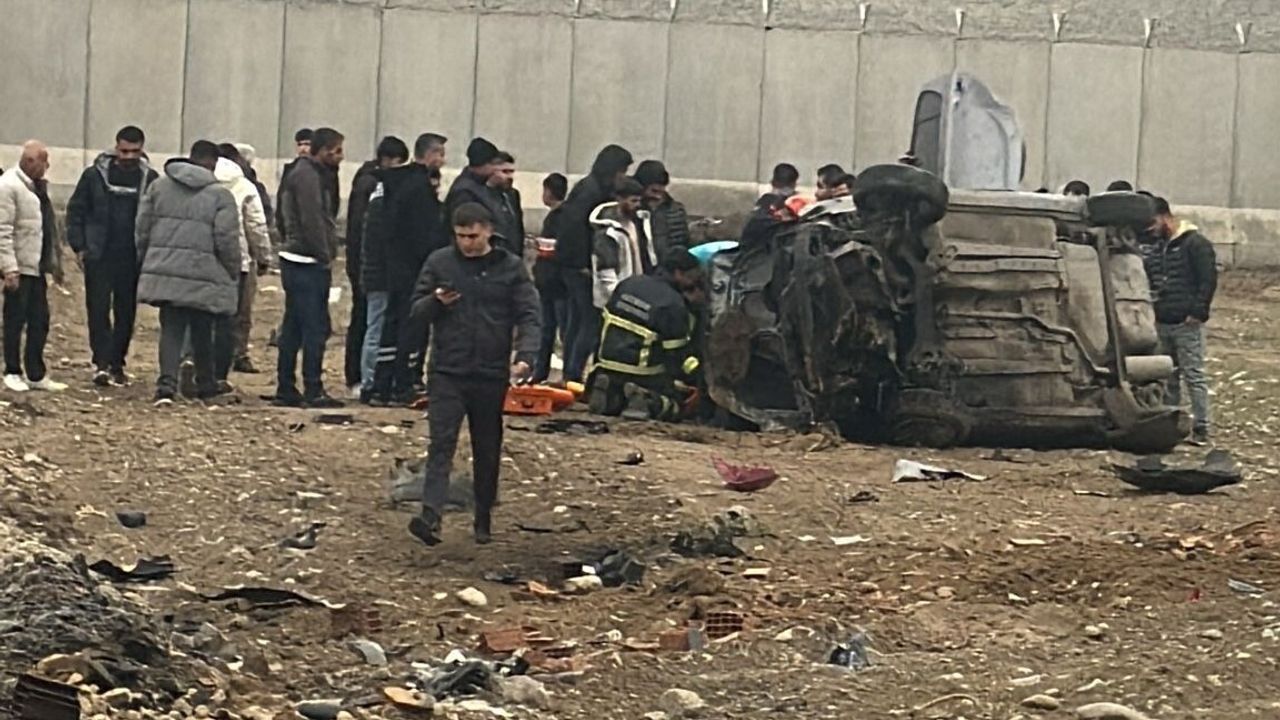 Batman'da Otomobil Takla Attı: 2 Yaralı