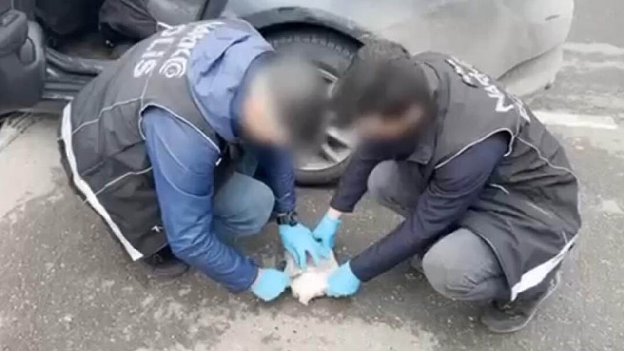 Batman'da Otomobilde 56 Kilo 750 Gram Esrar Ele Geçirildi