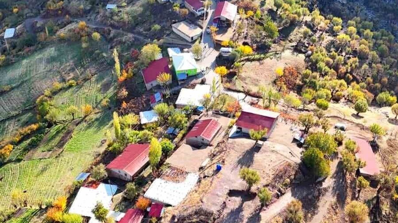 Batman Sason'da Renk Cümbüşü Dronla Görüntülendi