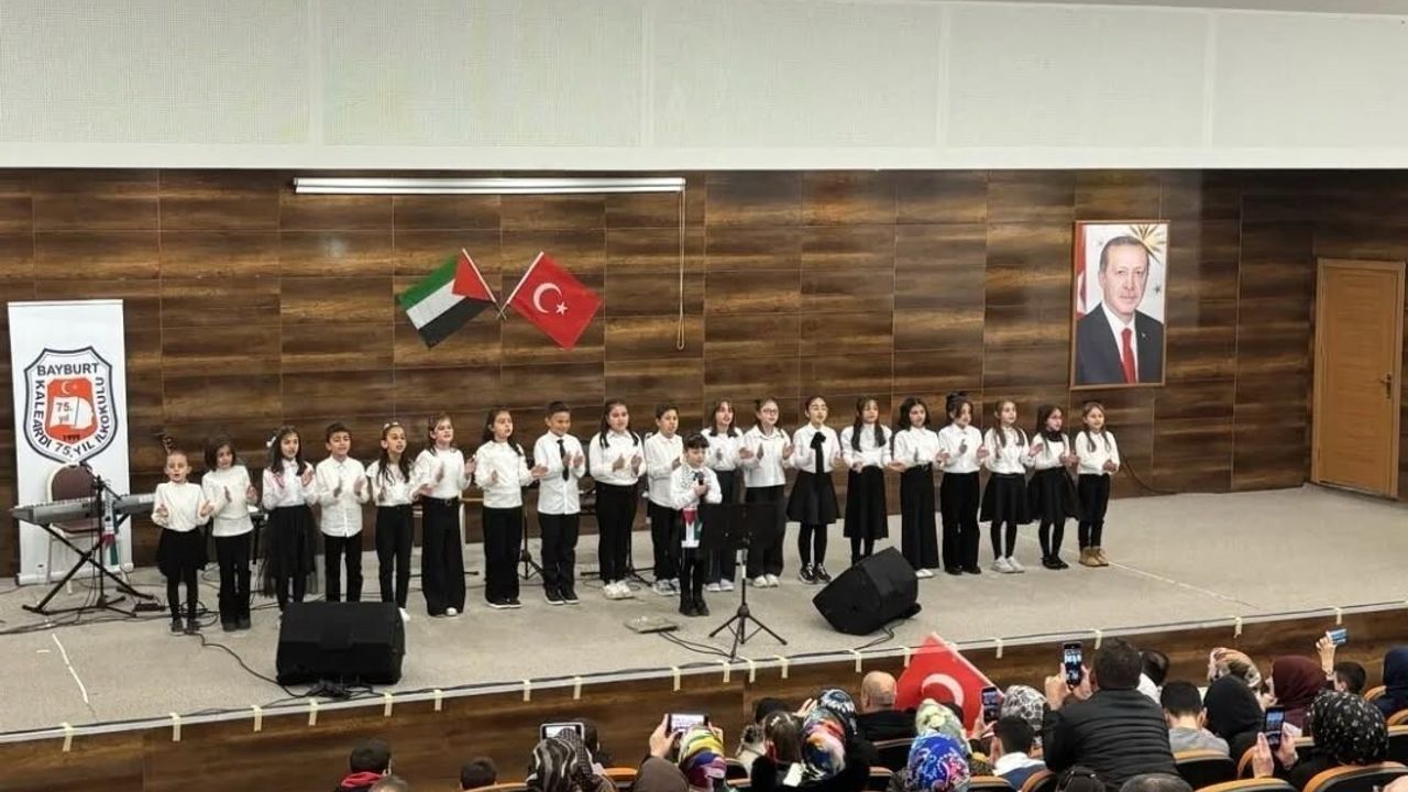 Bayburt'ta Filistin'e Destek: Kaleardı 75. Yıl İlkokulu'ndan Dayanışma Konseri